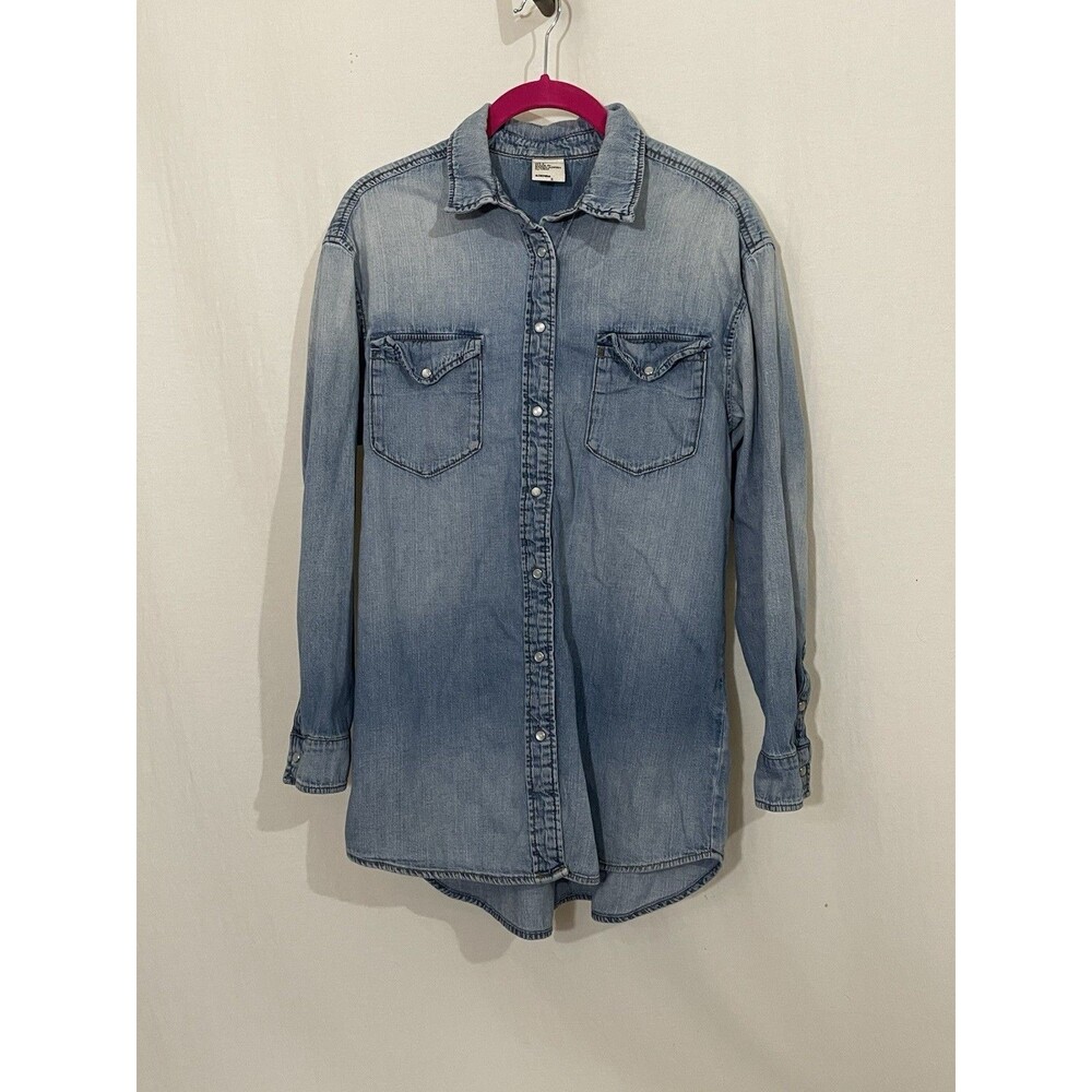 H&M Women’s Chambray Denim Pearl Snap Up Shirt, 4 Soft